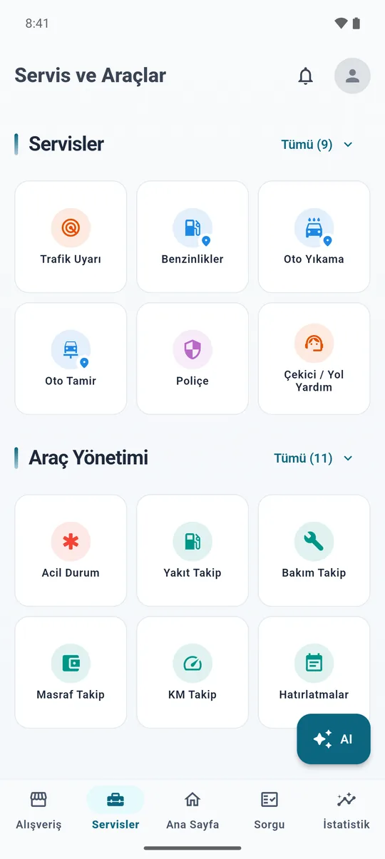 Servis ve Araçlar ekranı: Trafik Uyarı, Benzinlikler, Oto Yıkama, Oto Tamir, Poliçe, Çekici / Yol Yardım ve Araç Yönetimi kısayolları